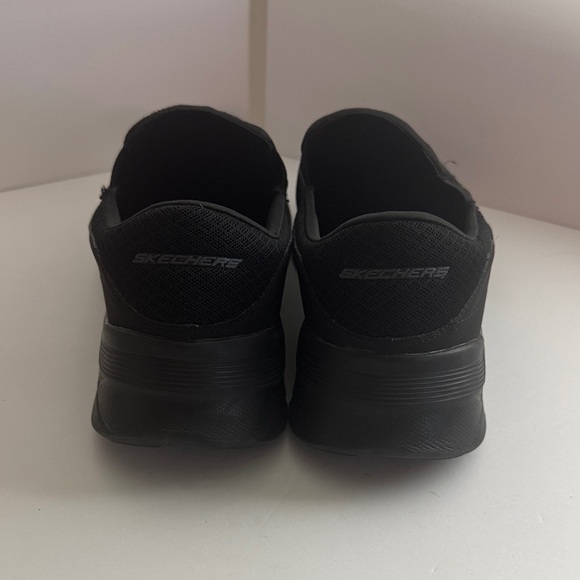 Skechers Men's Black Mesh Slip-Ons - Picture 4 of 6